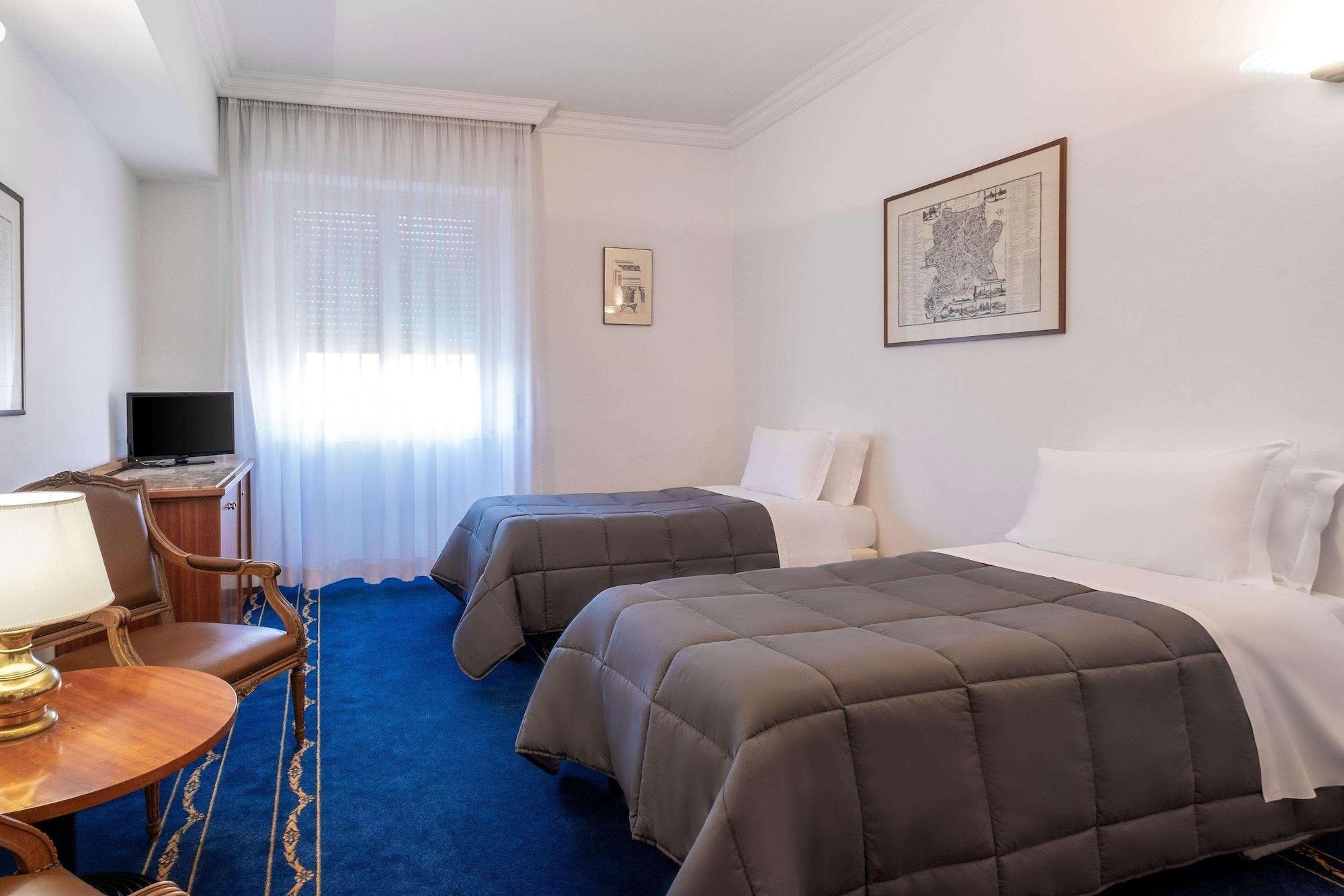 Quality Hotel Nova Domus Рим Экстерьер фото