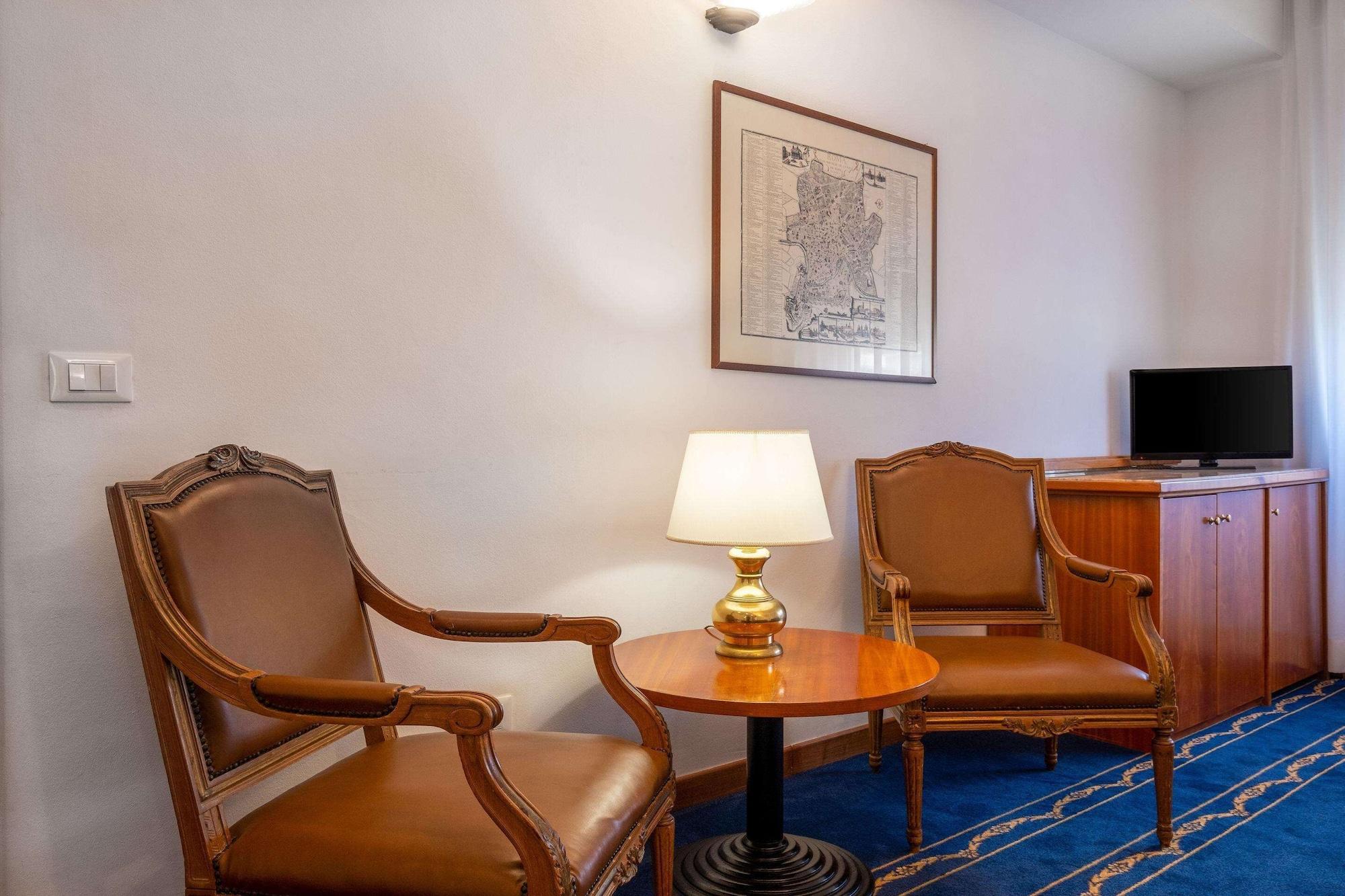 Quality Hotel Nova Domus Рим Экстерьер фото