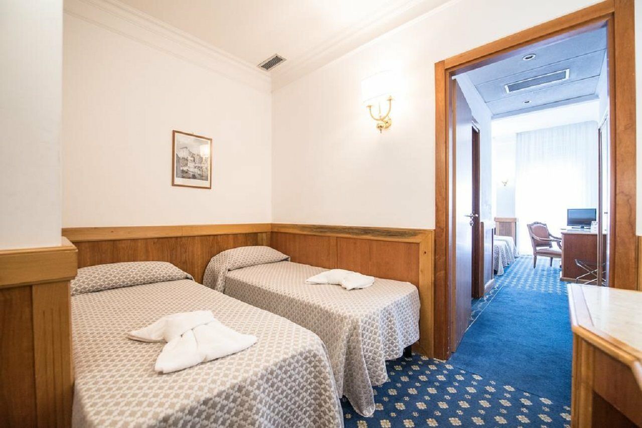Quality Hotel Nova Domus Рим Экстерьер фото